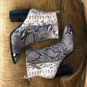 DKNY Snakeskin Leather boots